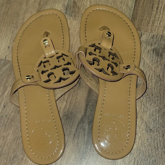 Tory Burch Tan Leather Sandals - Picture 7 of 7